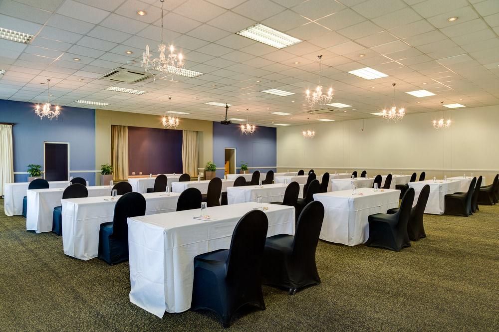 Protea Hotel By Marriott George King George Extérieur photo
