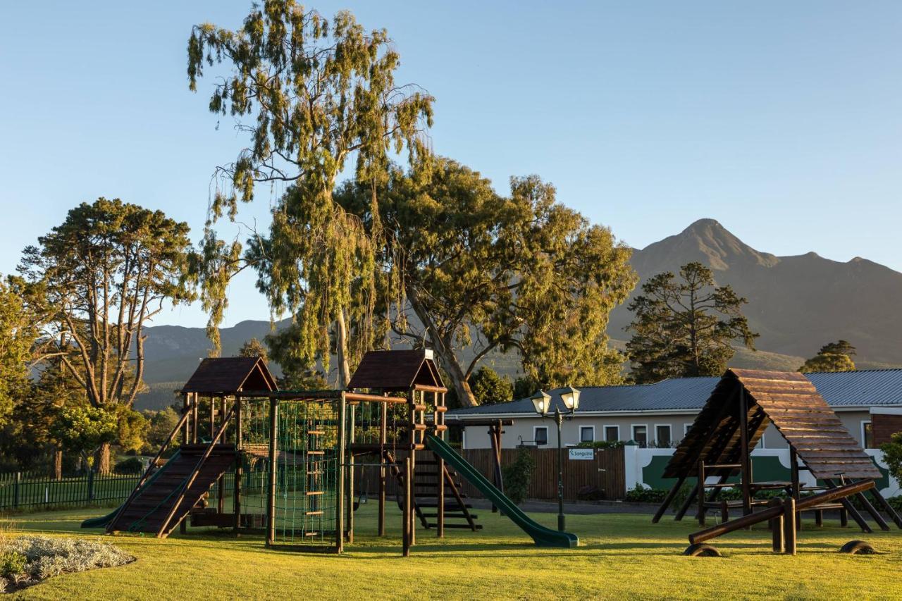 Protea Hotel By Marriott George King George Extérieur photo
