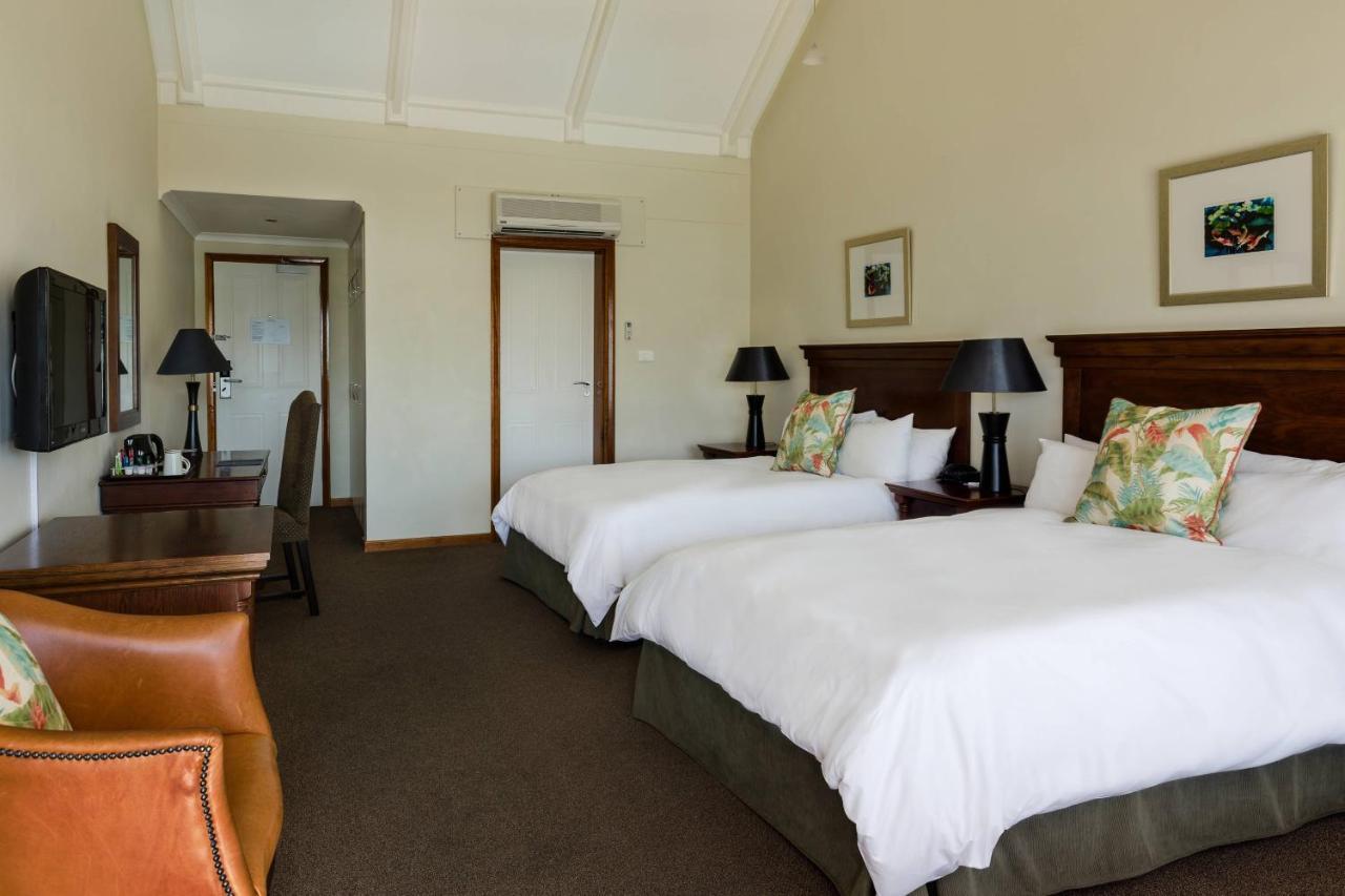 Protea Hotel By Marriott George King George Extérieur photo