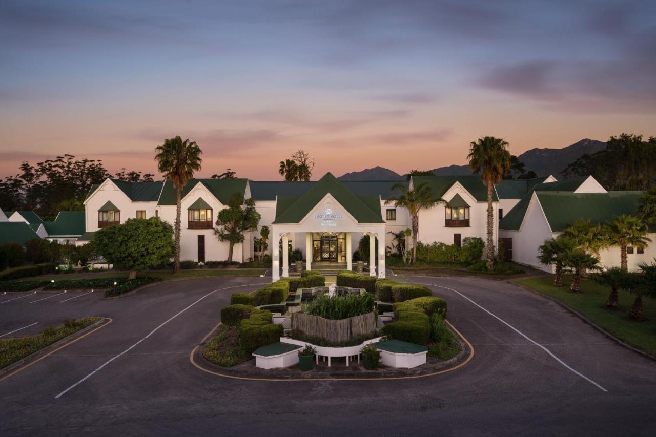 Protea Hotel By Marriott George King George Extérieur photo