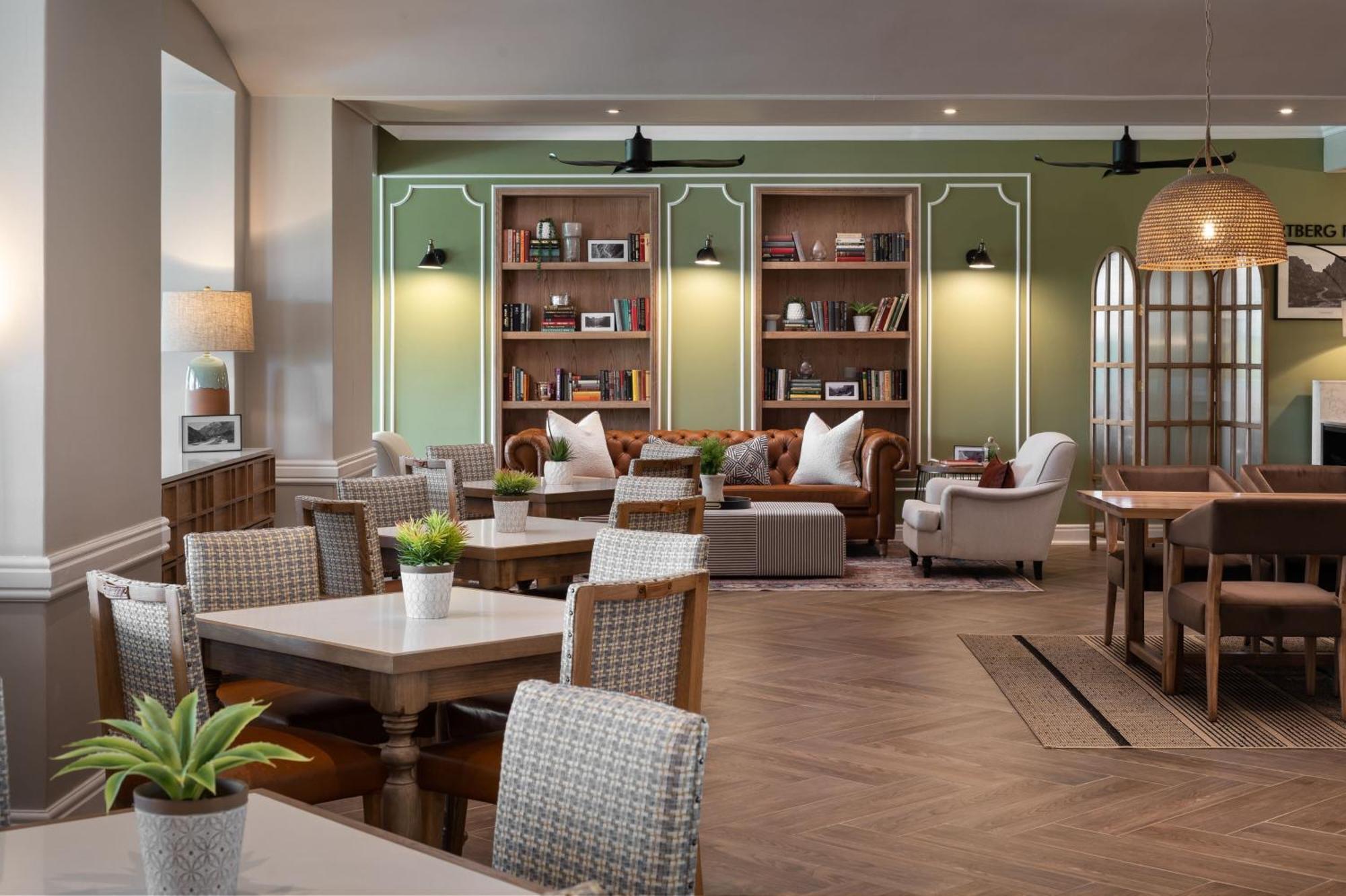 Protea Hotel By Marriott George King George Extérieur photo
