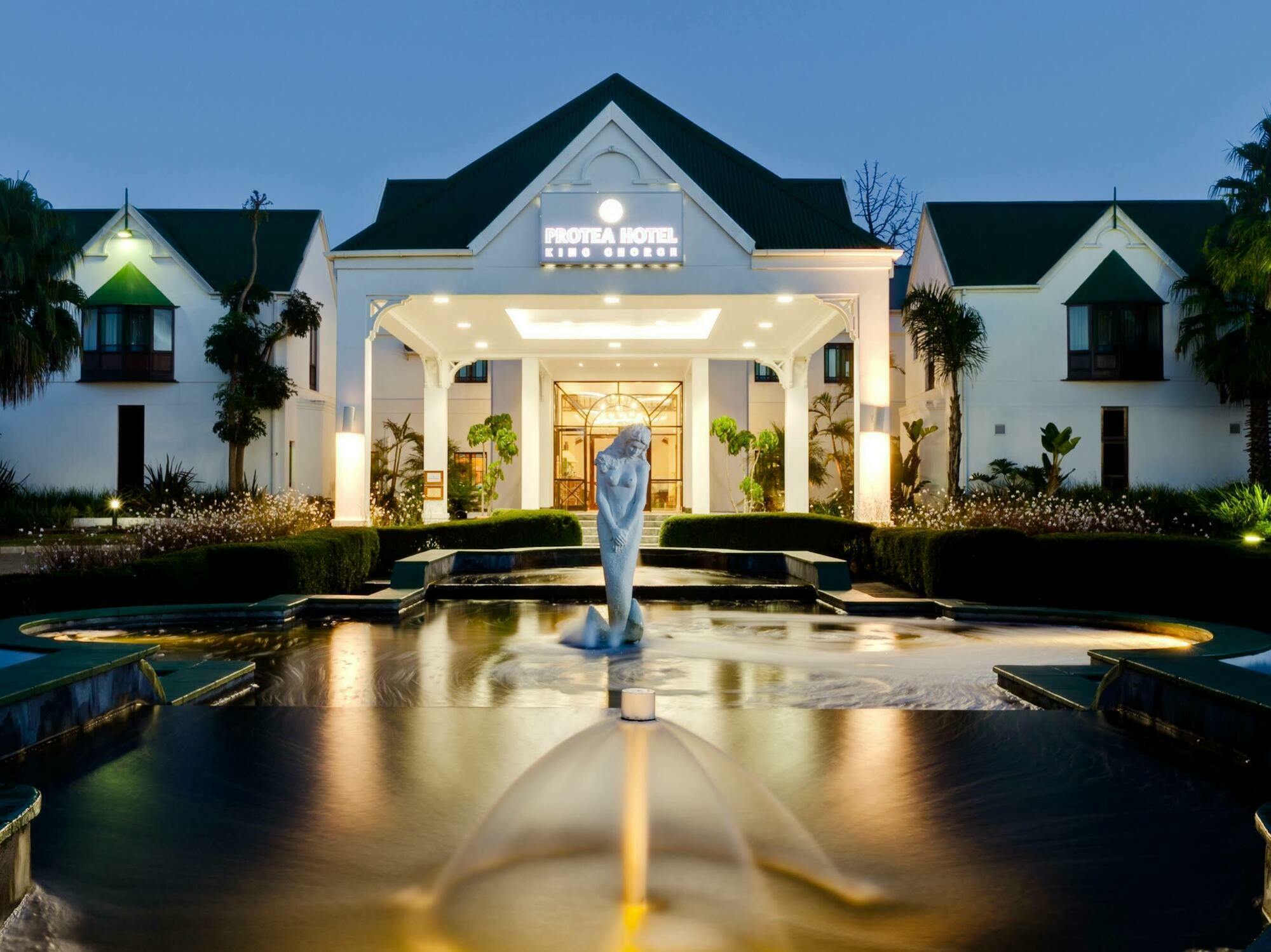 Protea Hotel By Marriott George King George Extérieur photo